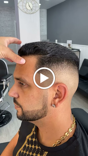 Only cuts barberia By Sergi Paloma en Abrera