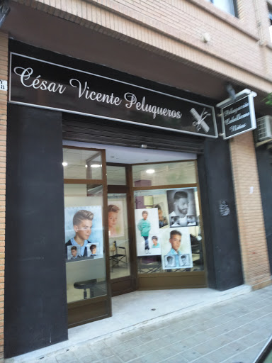 César Vicente Peluqueros en Mislata