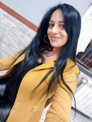 Dina en Castañares de Rioja