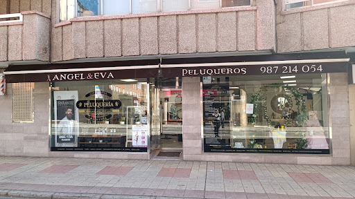 angel y eva peluqueros en León