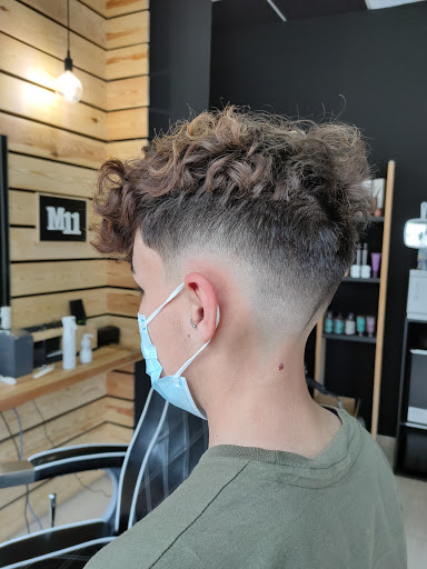 M11Barber en Chiclana de la Frontera