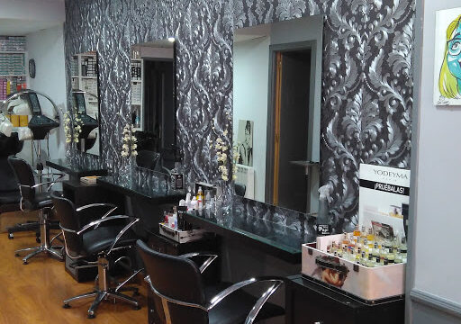 Peluqueria Unisex Pepi Barroso – Cáceres‎