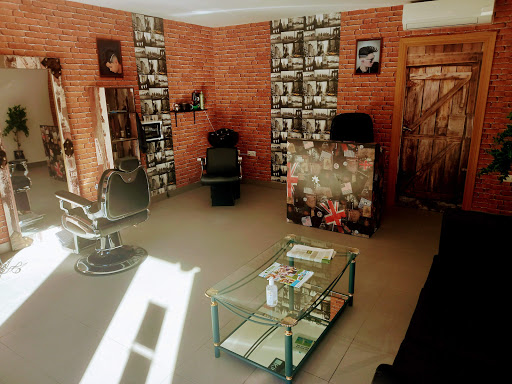 Barber faysal en Olías del Rey