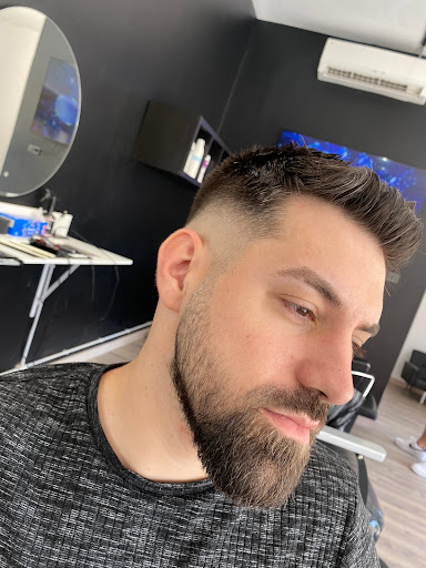 Cruz Cutz Barber Studio en Lleida